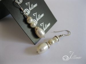 E037.06-White-Triple.Pearl_.Earring.08-1-300x225